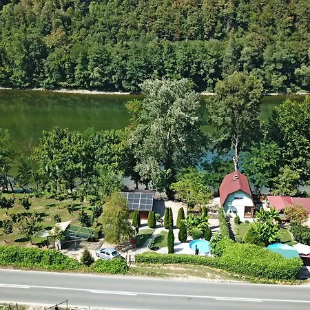 Case de vacanță Kucerak Na Drini Bajina Basta